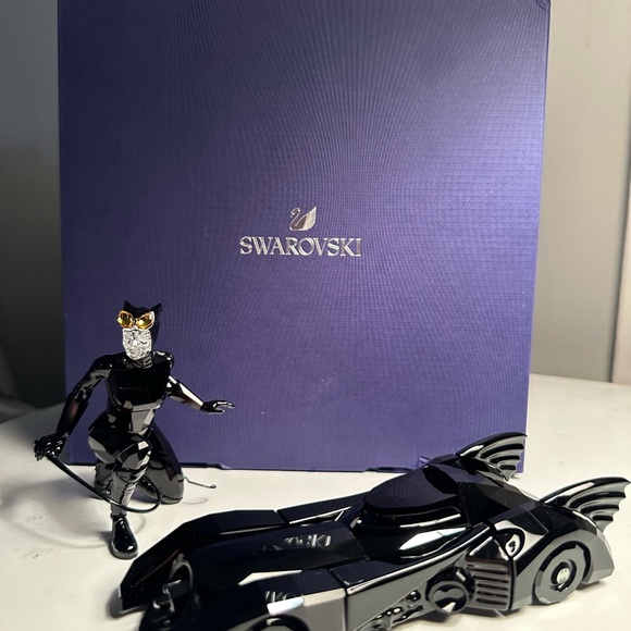 Catwoman & Batmobile from Swarovski - Picture 2 of 3